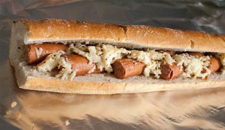 Hot-dog con queso cremoso