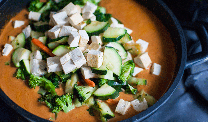 Easy vegan tofu and coconut curry
